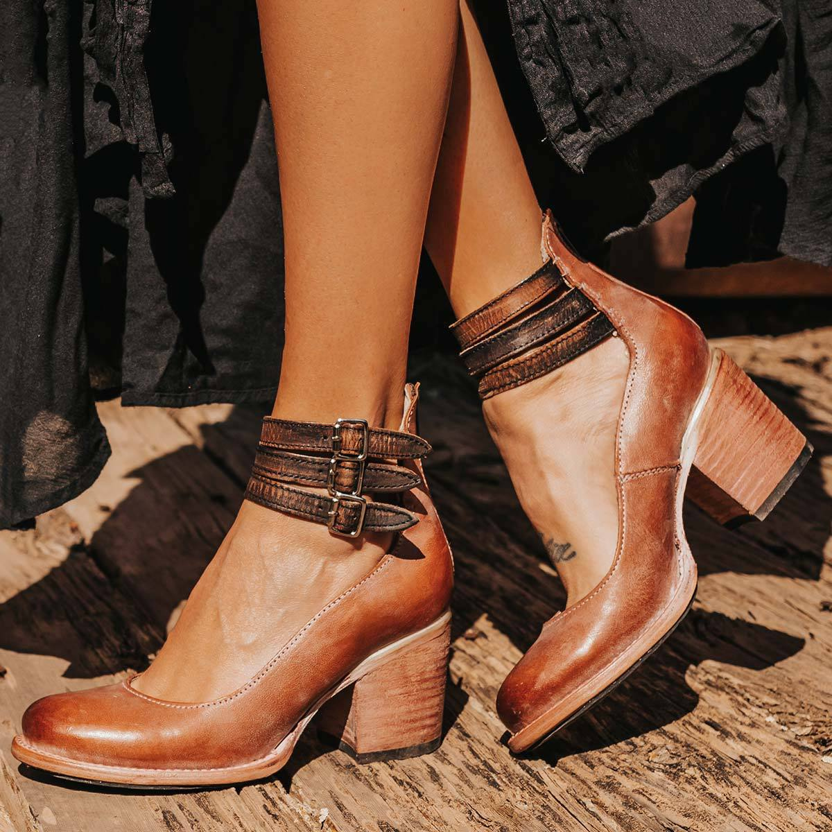 CLARISSE | MODERN AND ELEGANT ANKLE BOOT