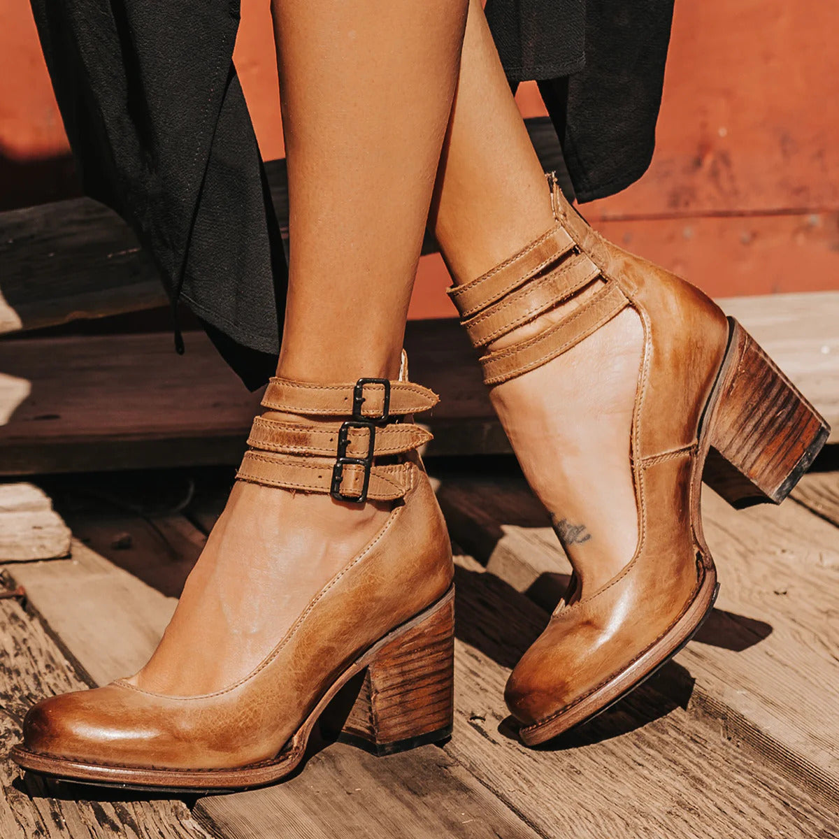 CLARISSE | MODERN AND ELEGANT ANKLE BOOT