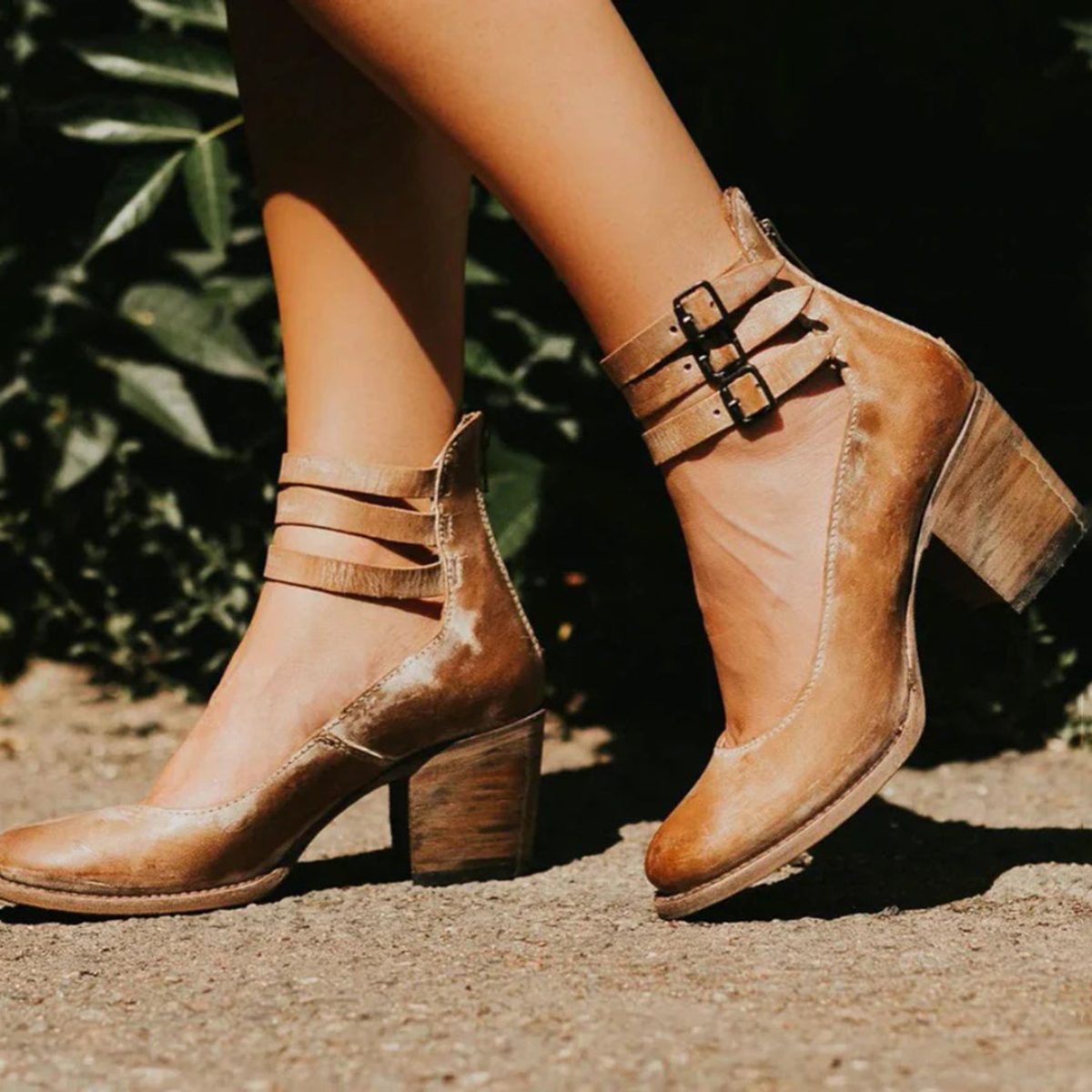 CLARISSE | MODERN AND ELEGANT ANKLE BOOT