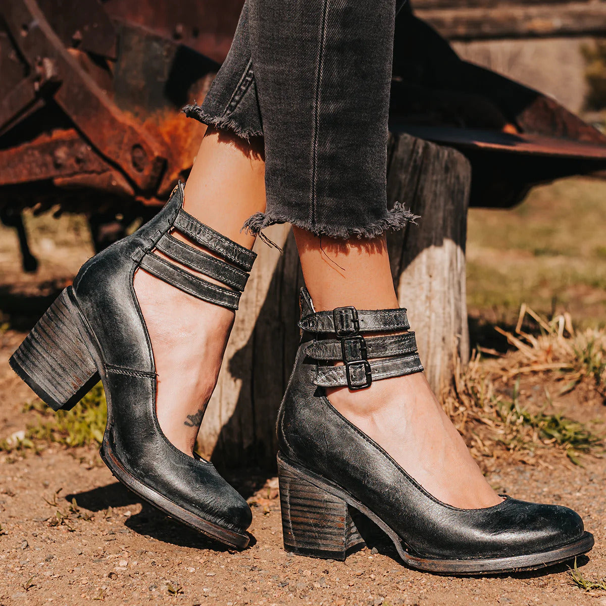 CLARISSE | MODERN AND ELEGANT ANKLE BOOT