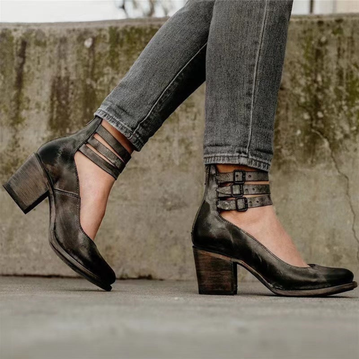 CLARISSE | MODERN AND ELEGANT ANKLE BOOT