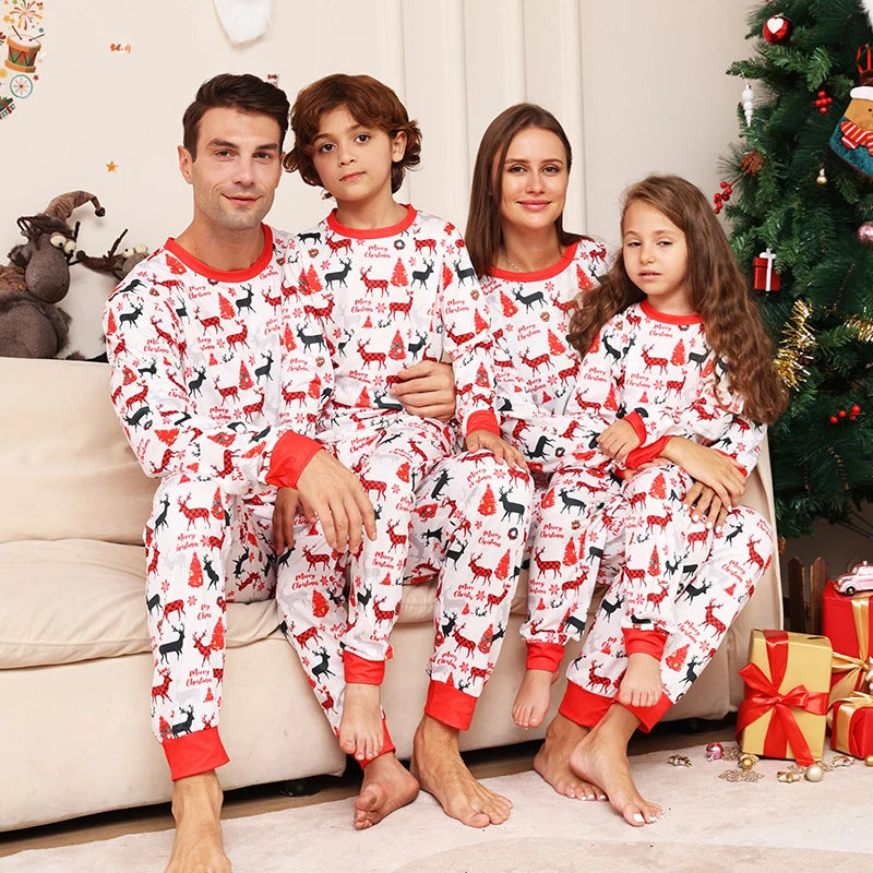 Julefamiliematchende pyjamas 