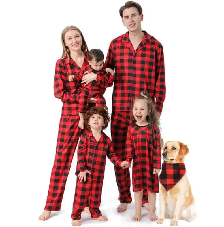 Familie julepyjamassett 