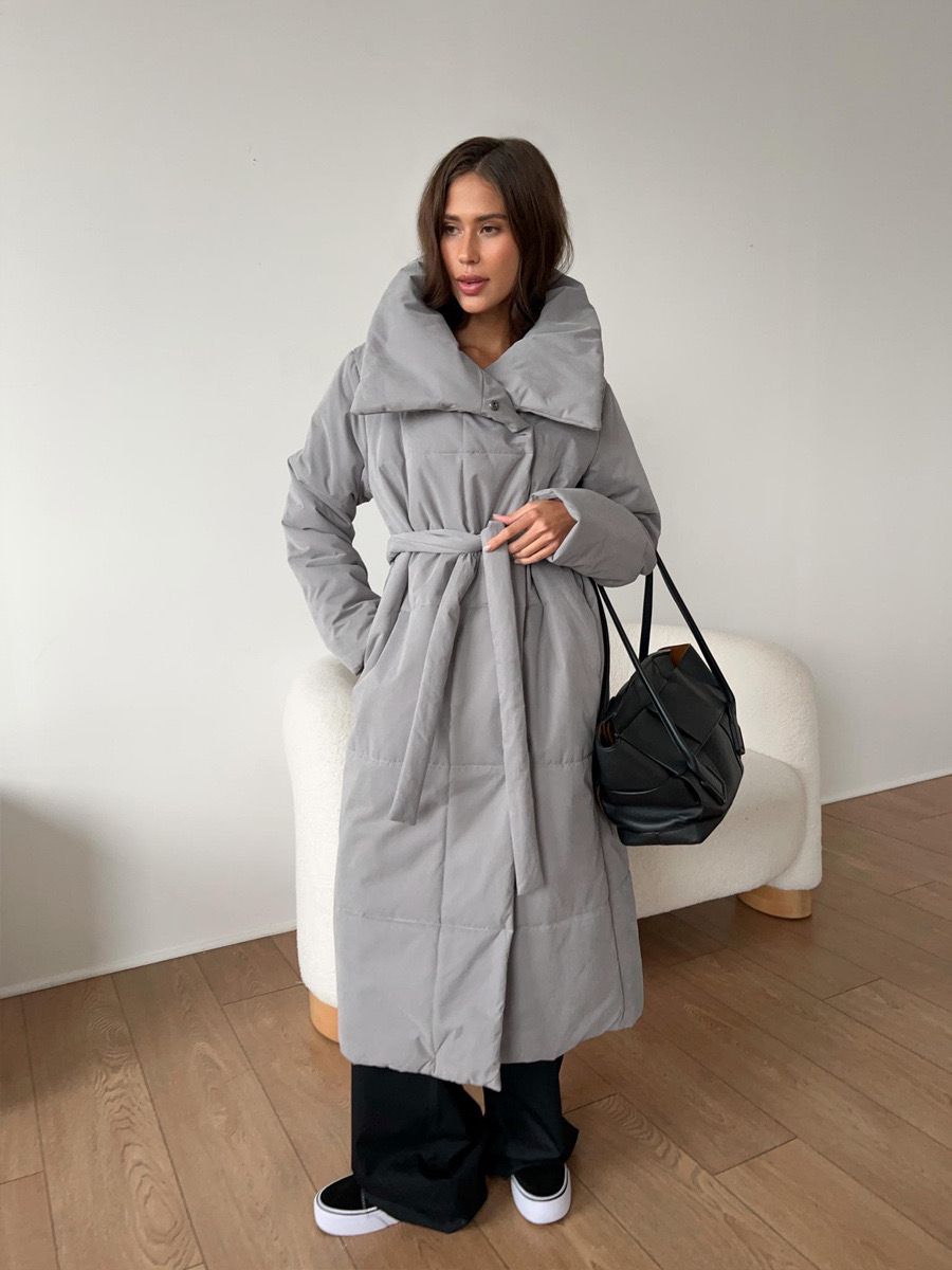 Wifey | Lange gesteppte Pufferjacke mit Gürtel